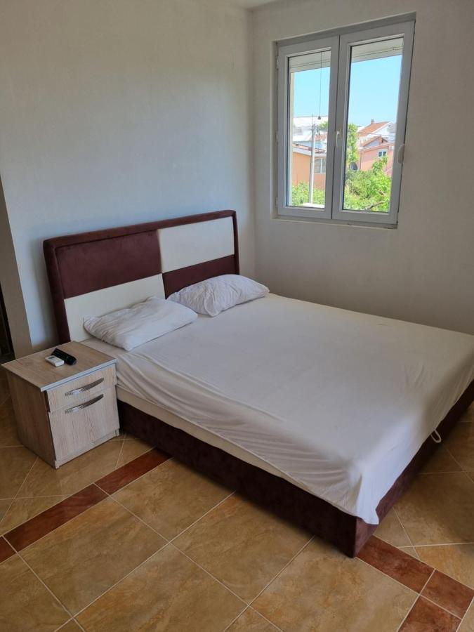 Apartmani Ani Bar Exterior photo