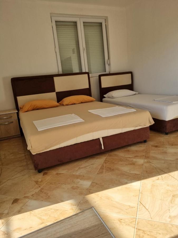 Apartmani Ani Bar Exterior photo