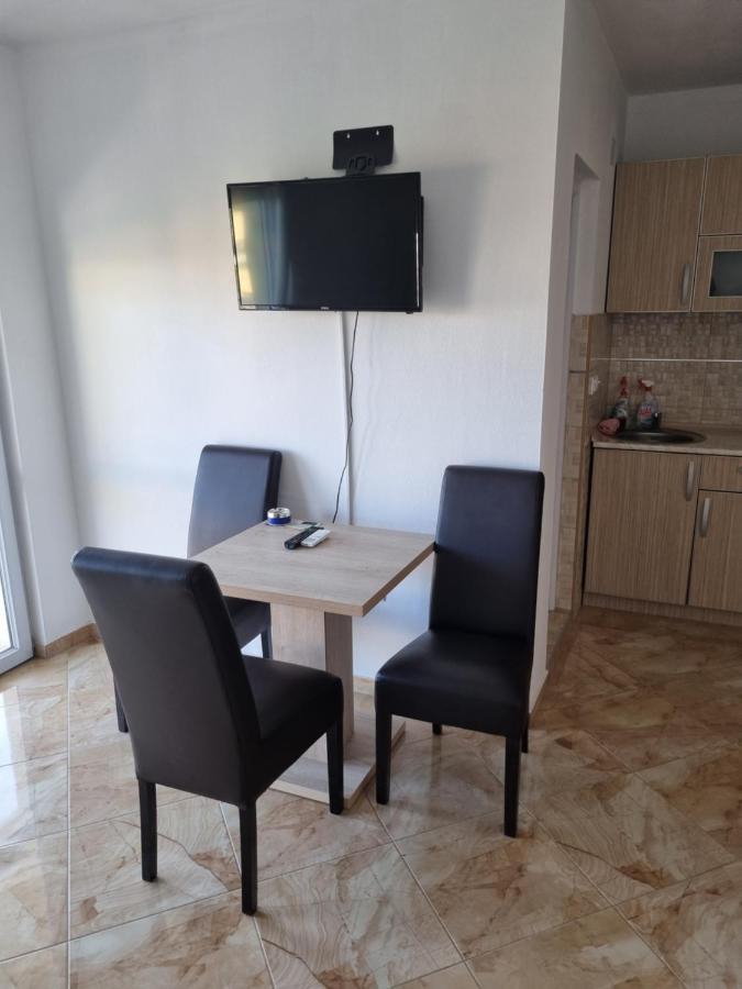 Apartmani Ani Bar Exterior photo